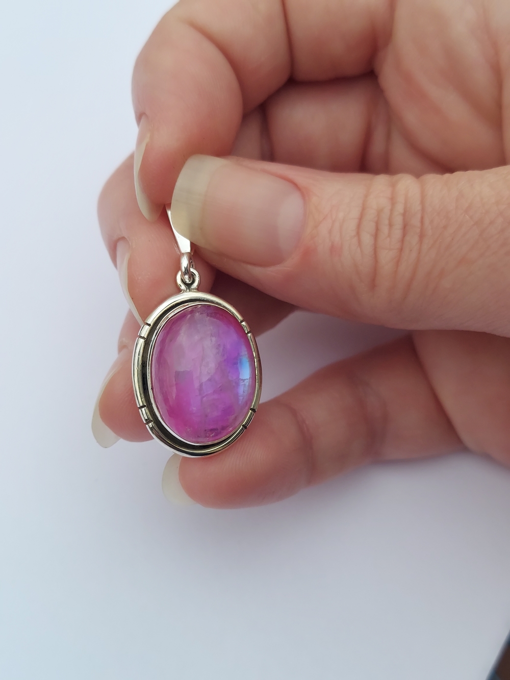Moonstone: Sterling Silver Oval Pink Moonstone Pendant